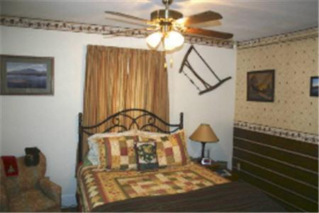 The Young House Bed And Breakfast Millinocket Phòng bức ảnh